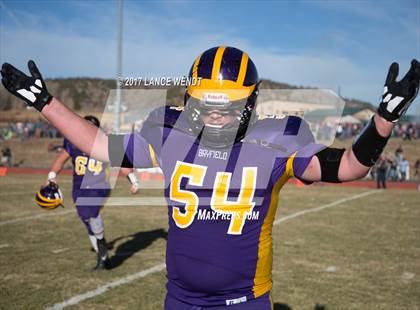 Thumbnail 1 in La Junta vs. Bayfield (CHSAA 2017 2A Final) photogallery.