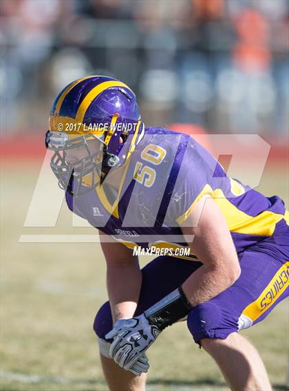 Thumbnail 3 in La Junta vs. Bayfield (CHSAA 2017 2A Final) photogallery.