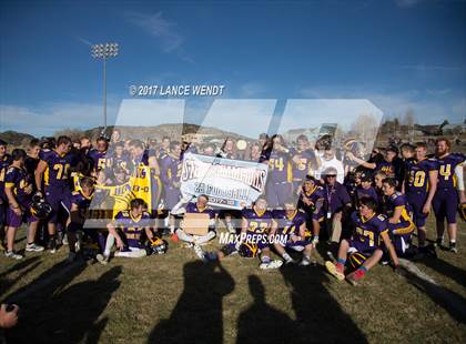 Thumbnail 2 in La Junta vs. Bayfield (CHSAA 2017 2A Final) photogallery.