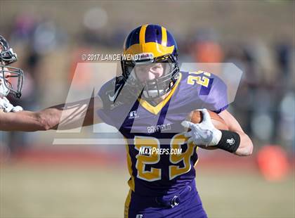 Thumbnail 2 in La Junta vs. Bayfield (CHSAA 2017 2A Final) photogallery.