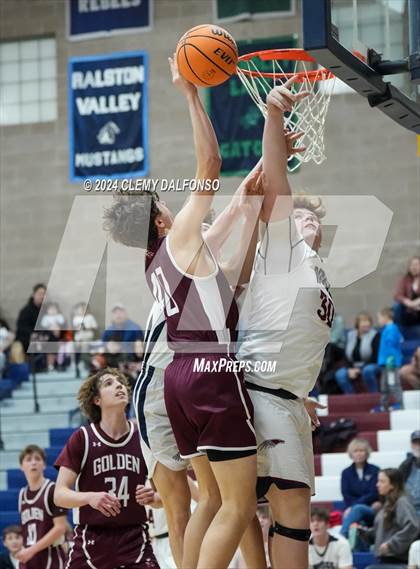Thumbnail 1 in Golden vs Dakota Ridge (Jeffco 4A/5A mini Tournament) photogallery.
