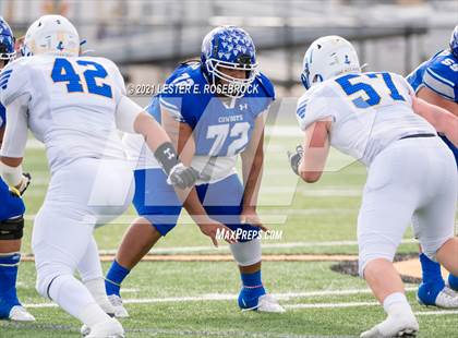 Thumbnail 1 in Edna vs. Lago Vista (UIL 3A Regional Playoffs) photogallery.