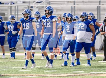Thumbnail 1 in Edna vs. Lago Vista (UIL 3A Regional Playoffs) photogallery.