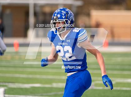 Thumbnail 1 in Edna vs. Lago Vista (UIL 3A Regional Playoffs) photogallery.