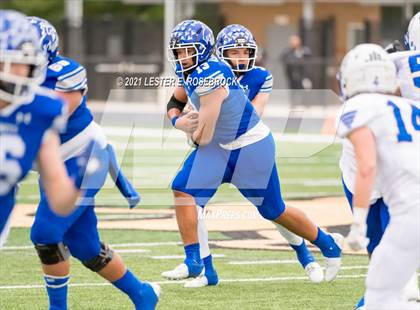 Thumbnail 3 in Edna vs. Lago Vista (UIL 3A Regional Playoffs) photogallery.