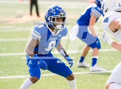 Thumbnail 3 in Edna vs. Lago Vista (UIL 3A Regional Playoffs) photogallery.