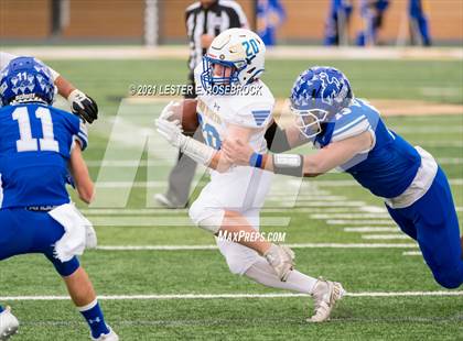 Thumbnail 3 in Edna vs. Lago Vista (UIL 3A Regional Playoffs) photogallery.