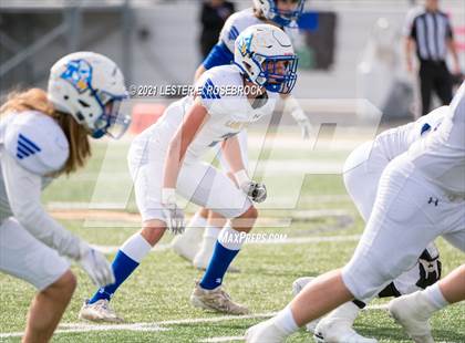 Thumbnail 2 in Edna vs. Lago Vista (UIL 3A Regional Playoffs) photogallery.