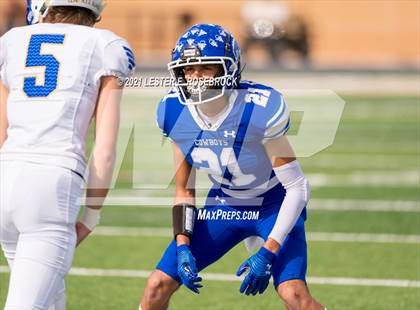 Thumbnail 1 in Edna vs. Lago Vista (UIL 3A Regional Playoffs) photogallery.