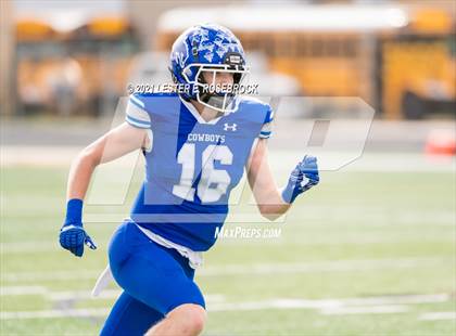 Thumbnail 3 in Edna vs. Lago Vista (UIL 3A Regional Playoffs) photogallery.