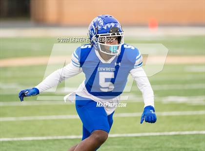 Thumbnail 2 in Edna vs. Lago Vista (UIL 3A Regional Playoffs) photogallery.
