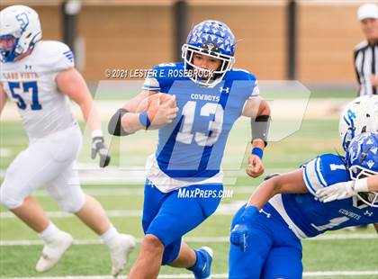 Thumbnail 2 in Edna vs. Lago Vista (UIL 3A Regional Playoffs) photogallery.
