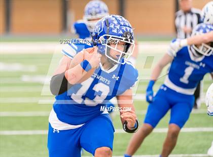 Thumbnail 2 in Edna vs. Lago Vista (UIL 3A Regional Playoffs) photogallery.