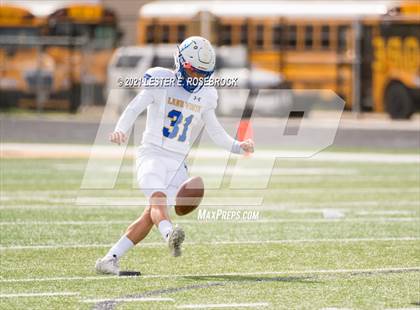 Thumbnail 2 in Edna vs. Lago Vista (UIL 3A Regional Playoffs) photogallery.
