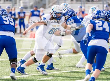 Thumbnail 1 in Edna vs. Lago Vista (UIL 3A Regional Playoffs) photogallery.