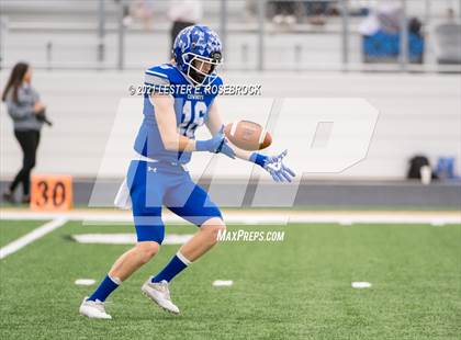 Thumbnail 1 in Edna vs. Lago Vista (UIL 3A Regional Playoffs) photogallery.
