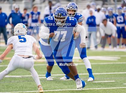 Thumbnail 1 in Edna vs. Lago Vista (UIL 3A Regional Playoffs) photogallery.