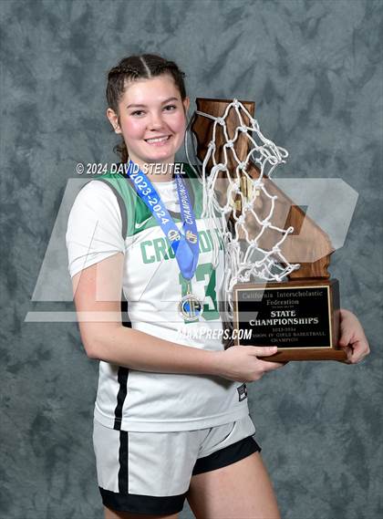 Thumbnail 2 in St. Bernard's (CIF State D4 Awards) photogallery.