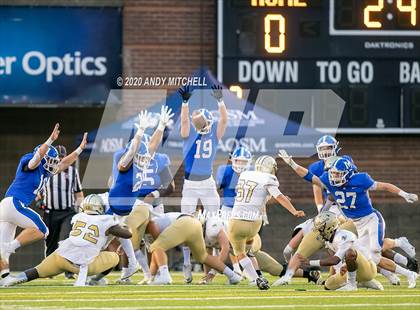 Thumbnail 3 in McCallie vs Calhoun photogallery.