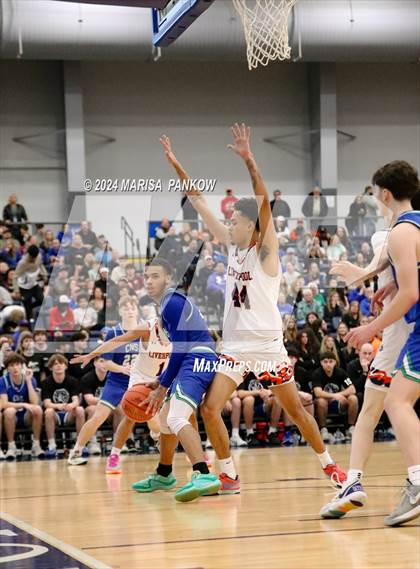 Thumbnail 2 in Liverpool vs Cicero North Syracuse (NYSPHSAA Section 3 AAA Final) photogallery.