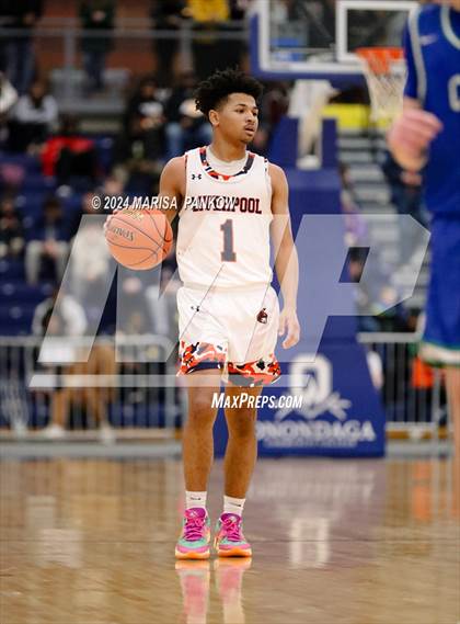 Thumbnail 3 in Liverpool vs Cicero North Syracuse (NYSPHSAA Section 3 AAA Final) photogallery.