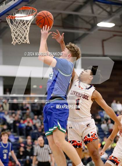 Thumbnail 3 in Liverpool vs Cicero North Syracuse (NYSPHSAA Section 3 AAA Final) photogallery.