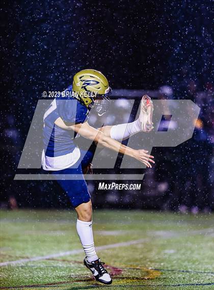 Thumbnail 1 in Walpole @ Needham photogallery.