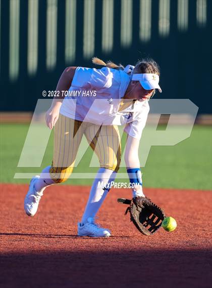 Thumbnail 2 in Keller Central vs Brock (Brock Tournament) photogallery.