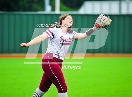 Thumbnail 2 in Wylie vs. Mansfield Legacy (UIL6A Softball Regions 2 Area) photogallery.