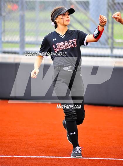 Thumbnail 3 in Wylie vs. Mansfield Legacy (UIL6A Softball Regions 2 Area) photogallery.