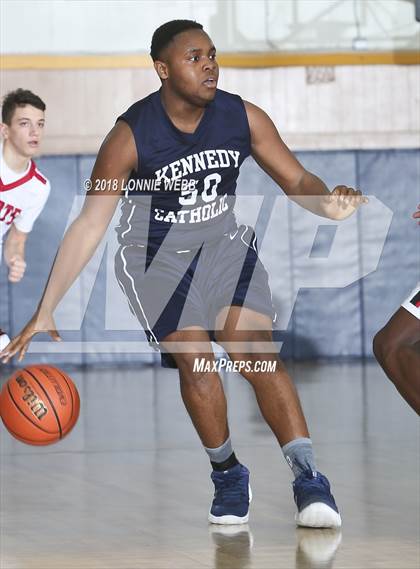 Thumbnail 3 in Cardinal Spellman vs Kennedy Catholic (CHSAA Class A First Round) photogallery.