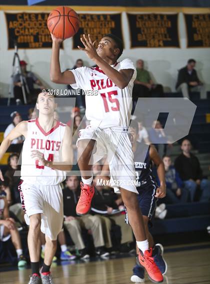 Thumbnail 1 in Cardinal Spellman vs Kennedy Catholic (CHSAA Class A First Round) photogallery.