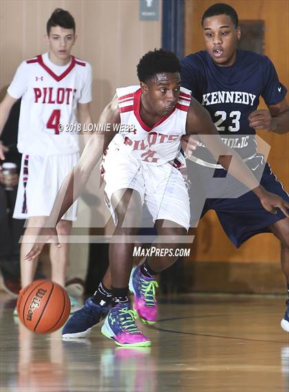 Thumbnail 3 in Cardinal Spellman vs Kennedy Catholic (CHSAA Class A First Round) photogallery.