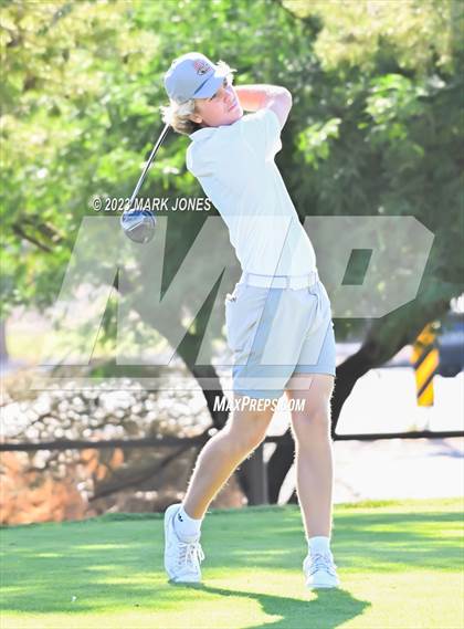Thumbnail 3 in 2023-24 AIA D-I Boys State Golf Championship photogallery.