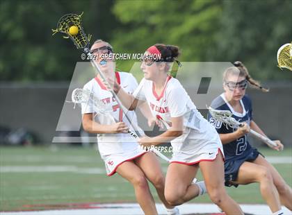 Thumbnail 2 in Wilton vs. New Canaan photogallery.