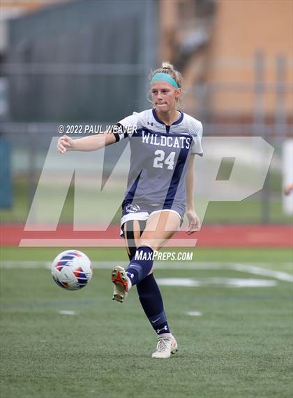 Thumbnail 2 in Wilkes-Barre vs Mifflinburg (Blue Jay Tournament) photogallery.