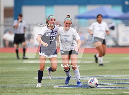 Thumbnail 2 in Wilkes-Barre vs Mifflinburg (Blue Jay Tournament) photogallery.