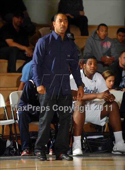 Thumbnail 3 in Harvard-Westlake vs. Lincoln (MaxPreps Holiday Classic) photogallery.