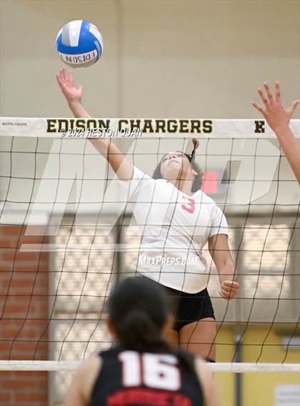 Thumbnail 1 in Cathedral Catholic vs. Murrieta Valley (Dave Mohs Tournament) photogallery.