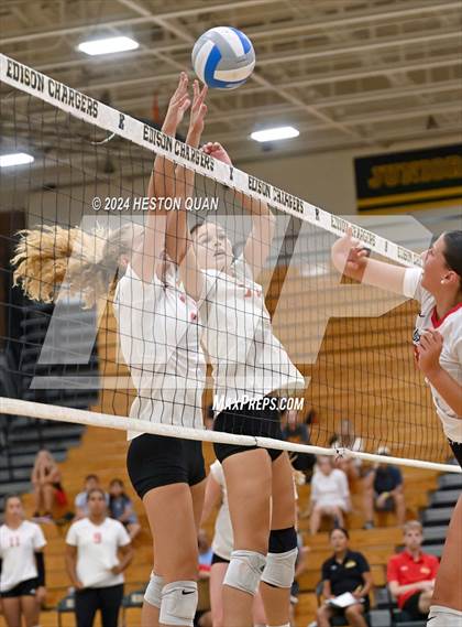 Thumbnail 3 in Cathedral Catholic vs. Murrieta Valley (Dave Mohs Tournament) photogallery.
