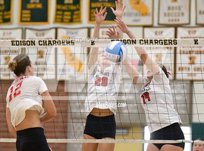 Thumbnail 2 in Cathedral Catholic vs. Murrieta Valley (Dave Mohs Tournament) photogallery.