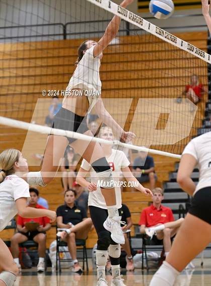 Thumbnail 3 in Cathedral Catholic vs. Murrieta Valley (Dave Mohs Tournament) photogallery.