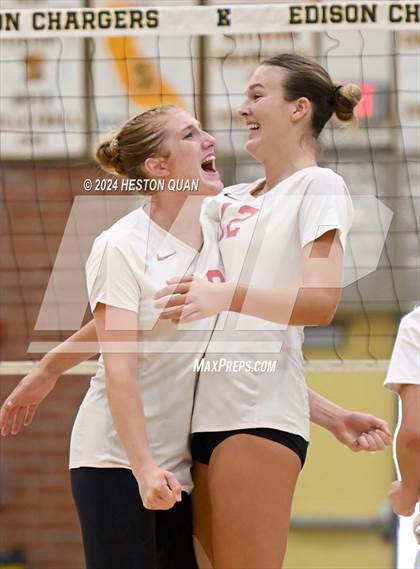 Thumbnail 2 in Cathedral Catholic vs. Murrieta Valley (Dave Mohs Tournament) photogallery.