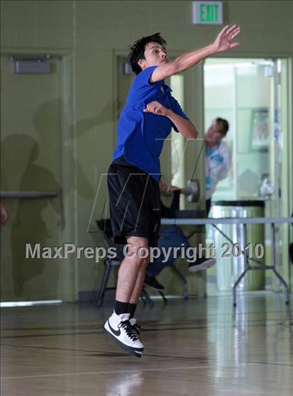Thumbnail 1 in Foshay Learning Center vs. Elizabeth Learning Center (CIF LA City Section D2 Final) photogallery.