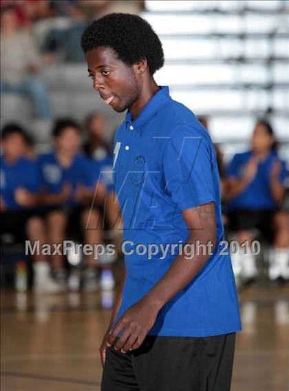 Thumbnail 3 in Foshay Learning Center vs. Elizabeth Learning Center (CIF LA City Section D2 Final) photogallery.