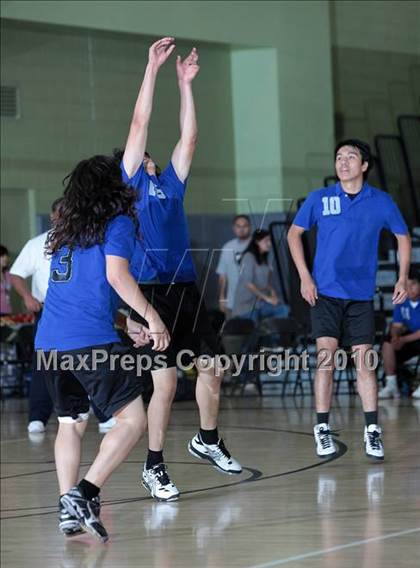 Thumbnail 2 in Foshay Learning Center vs. Elizabeth Learning Center (CIF LA City Section D2 Final) photogallery.