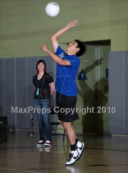 Thumbnail 3 in Foshay Learning Center vs. Elizabeth Learning Center (CIF LA City Section D2 Final) photogallery.
