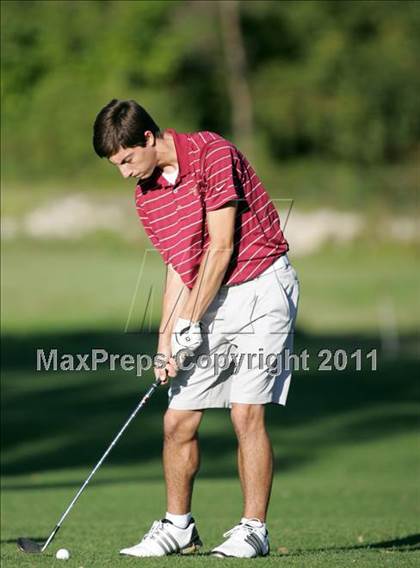 Thumbnail 2 in Lincoln vs. Des Moines East photogallery.