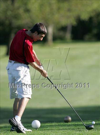 Thumbnail 1 in Lincoln vs. Des Moines East photogallery.