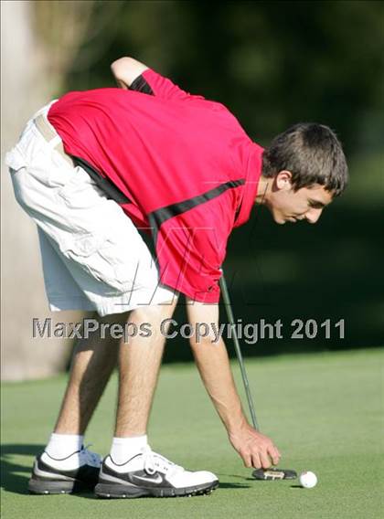 Thumbnail 1 in Lincoln vs. Des Moines East photogallery.